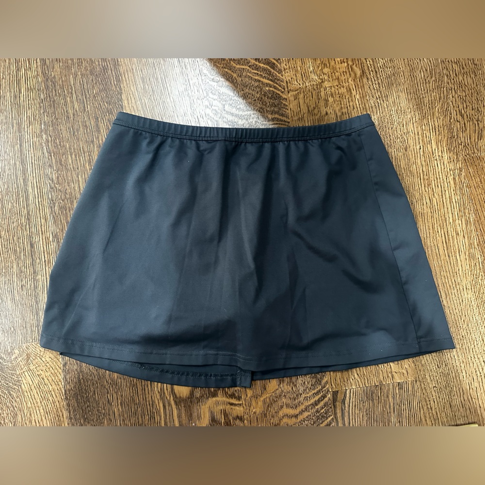 Women’s large dark gray SKORT - Picture 2 of 4